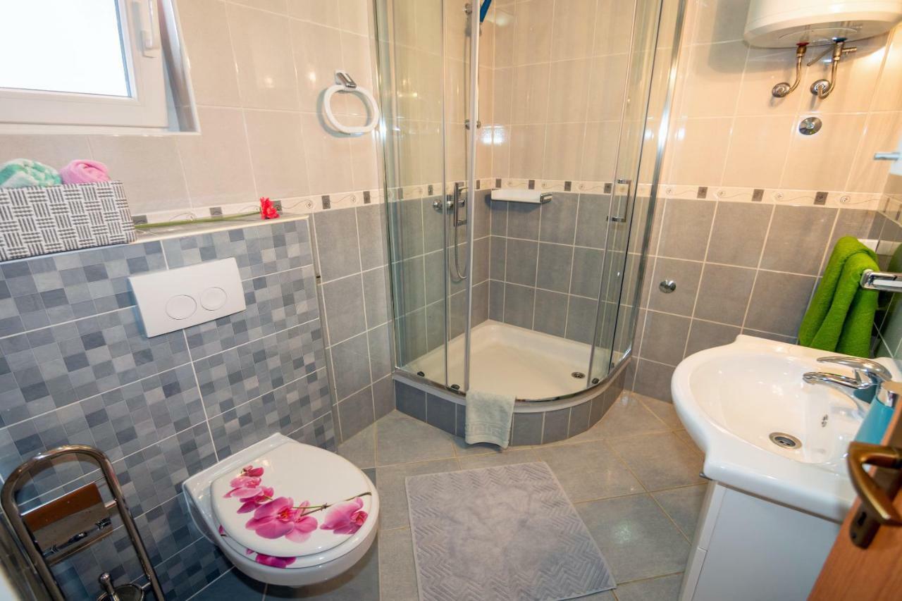 Apartmani Ivan Lopar Eksteriør bilde